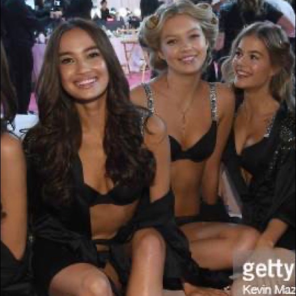 VS Pink Hoodie Victoria's Secret Pink
Size S Zip Up Hoodie - Picture 12 of 14